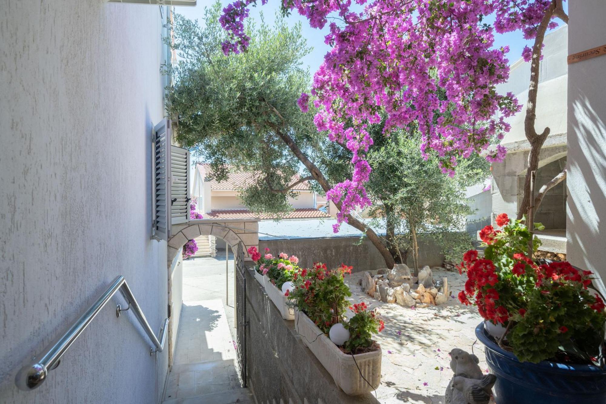 Apartmani Marelic - Sun Beach Zavalatica Εξωτερικό φωτογραφία