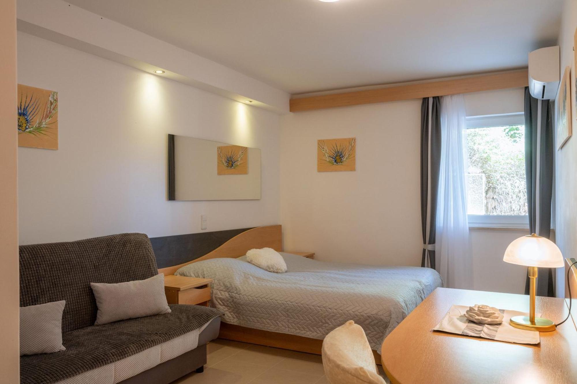 Apartmani Marelic - Sun Beach Zavalatica Εξωτερικό φωτογραφία