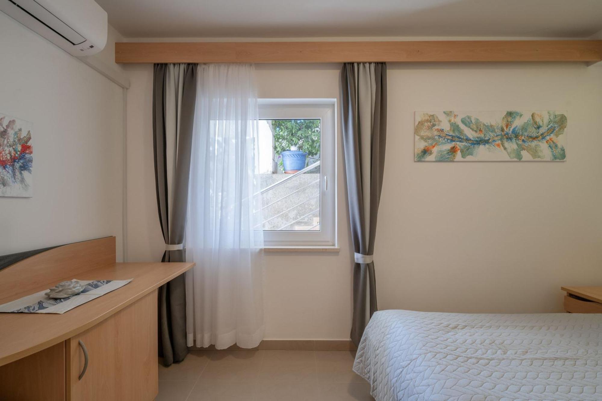 Apartmani Marelic - Sun Beach Zavalatica Εξωτερικό φωτογραφία