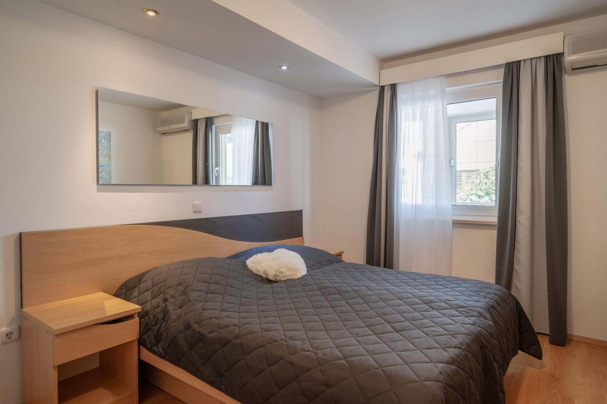 Apartmani Marelic - Sun Beach Zavalatica Εξωτερικό φωτογραφία